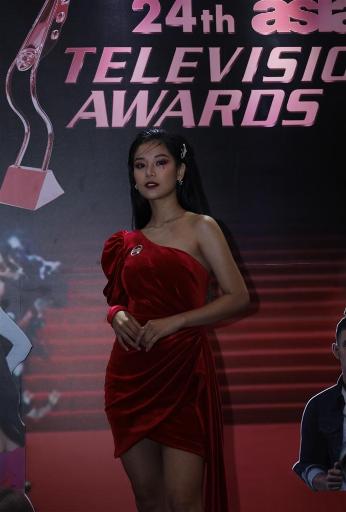 Hoàng Yến Chibi bắn tiếng Anh trôi chảy, được fanboy quốc tế cổ vũ cuồng nhiệt-3