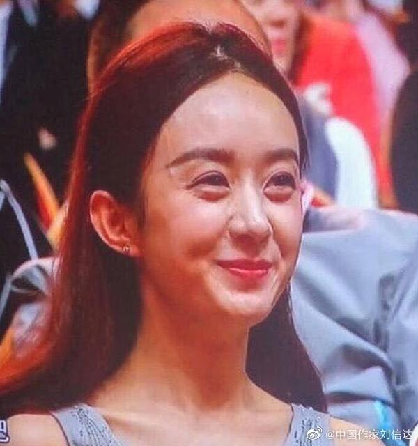 Nhà văn chuyên cà khịa Triệu Lệ Dĩnh: Dù cô ta thay đổi thế nào, vẫn nồng nặc mùi nhà quê-5