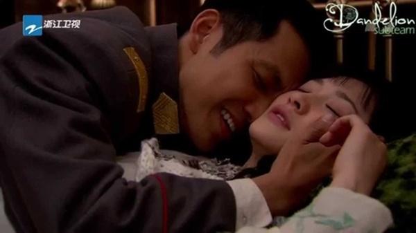 Những đồ bảo hộ không ngờ của sao khi đóng cảnh 18+-10