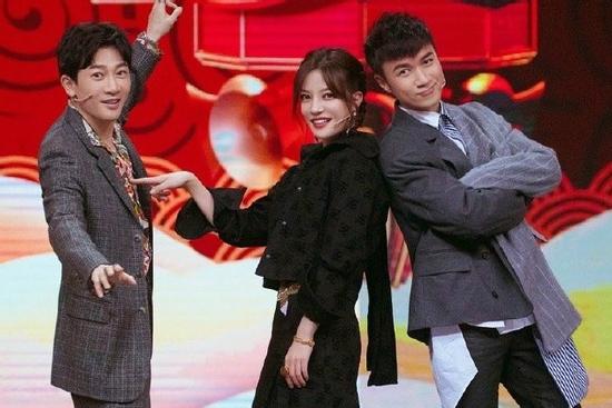 Một trời ký ức ùa về khi Triệu Vy - Tô Hữu Bằng - Cổ Cự Cơ tái hợp sau 19 năm