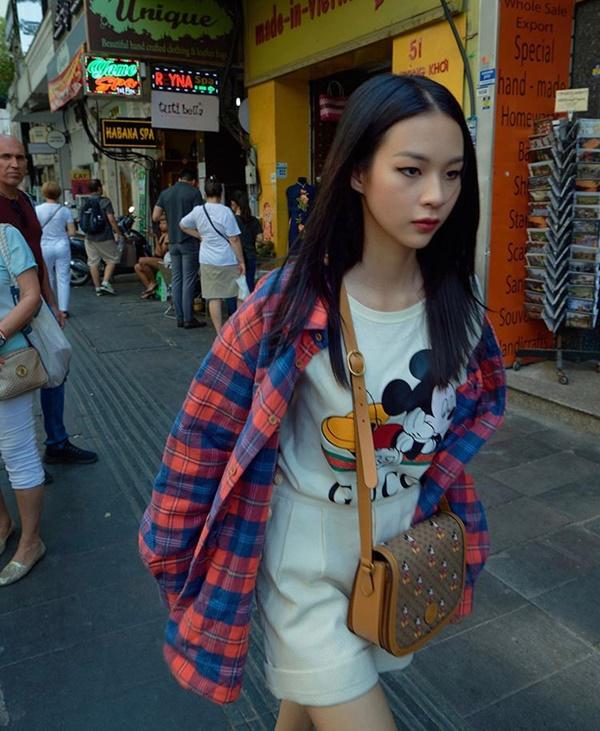 Tết Canh Tý đến nơi rồi: Sắm ngay trang phục hình chuột Mickey, Jerry như Quỳnh Anh Shyn, Châu Bùi đi thôi!-8