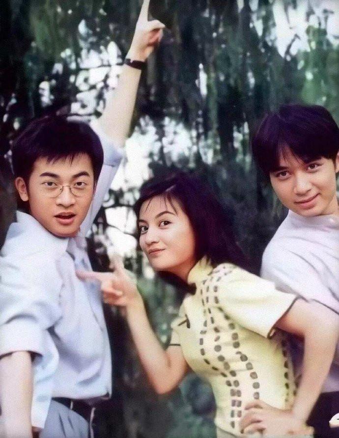 Một trời ký ức ùa về khi Triệu Vy - Tô Hữu Bằng - Cổ Cự Cơ tái hợp sau 19 năm-1