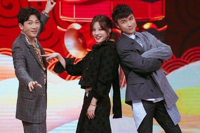 Một trời ký ức ùa về khi Triệu Vy - Tô Hữu Bằng - Cổ Cự Cơ tái hợp sau 19 năm-2