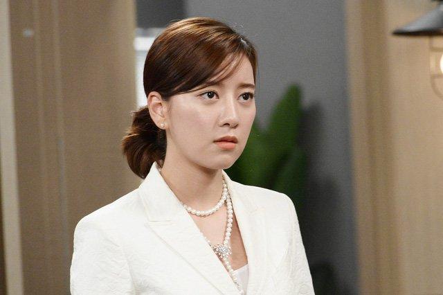 Vừa nhìn rõ mặt mẹ bạn trai, tôi lao vào tát 2 cái mà chẳng ai dám can ngăn-1