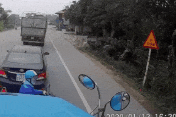 Xót xa trước hoàn cảnh bé trai lớp 4 tử vong trên đường đi học về do tai nạn: Bố đang thụ án trong tù vì giết mẹ-3