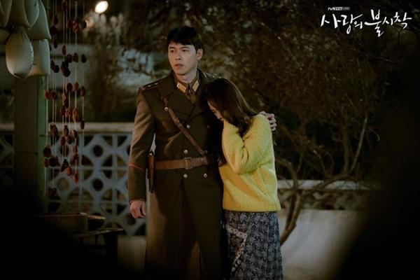 Hình ảnh ngọt ngào của Hyun Bin và Son Ye Jin trong ‘Hạ cánh nơi anh-2