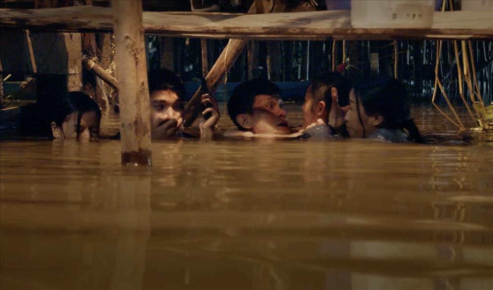 Chỉ mới tung teaser, Lật Mặt của Lý Hải gây ấn tượng với cảnh nhảy sập cả nhà-4