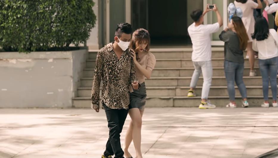 Lộ clip mẹ nuôi K-ICM yêu cầu fan không quay hình Jack: Đang bảo vệ gà hay chỉ là diễn sâu?-12