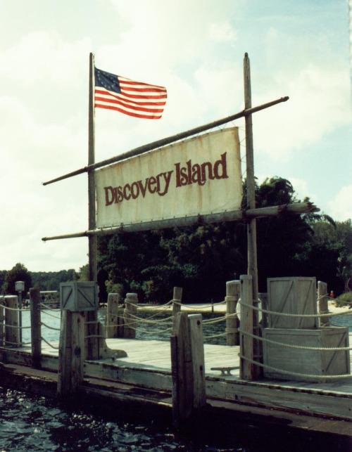 Bí ẩn phía sau công viên Disney duy nhất bị đóng cửa vĩnh viễn-7