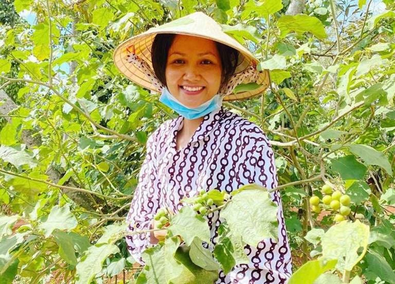 Thắng giải Mỹ nhân của năm, HHen Niê tự nhủ soi gương 9 lần, không còn dám xuề xòa khi ra đường-5