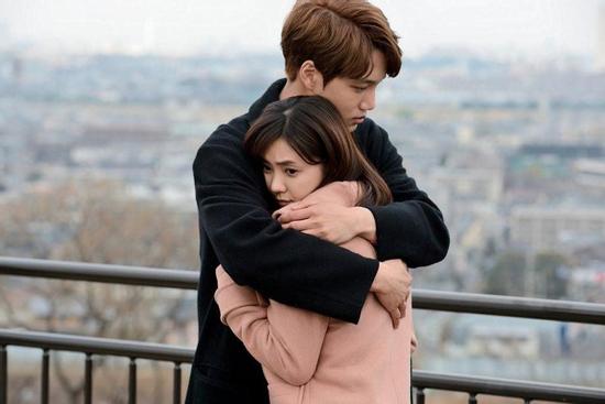 Gặp lại tình cũ tôi rút ví đưa em 3 triệu kèm câu nói nhói lòng khiến em khóc nấc