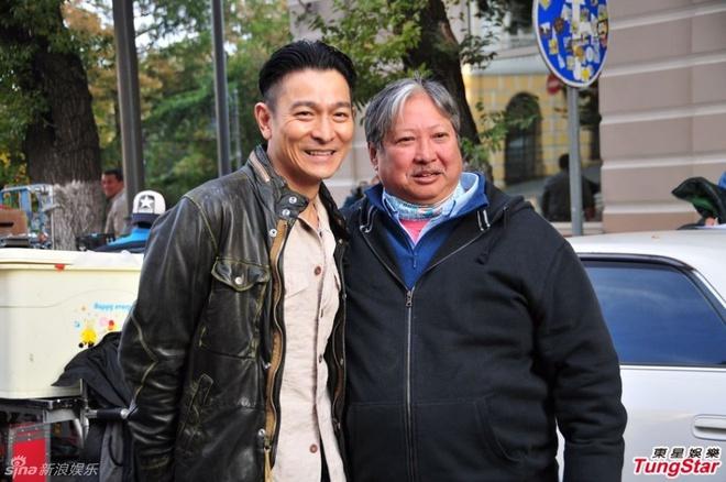 Vì sao Lưu Đức Hoa không dám khước từ lời mời của Hồng Kim Bảo?-2