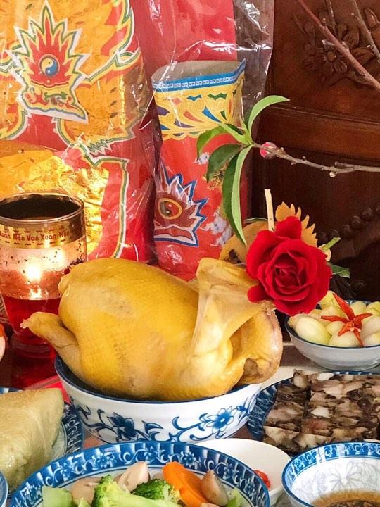 Chọn gà và luộc gà cúng ông Công ông Táo nhất định đừng quên những điều này-1