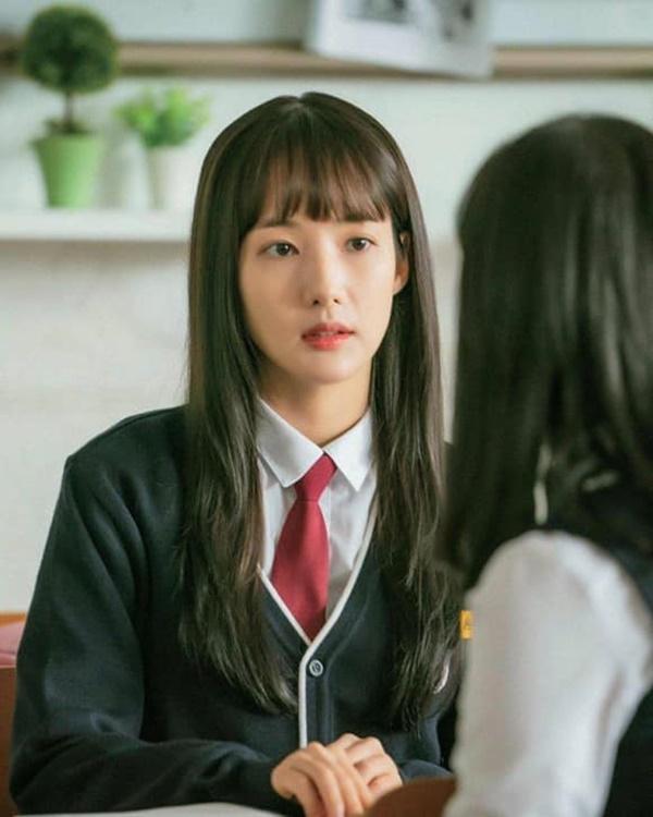 Hack tuổi đẳng cấp như Park Min Young, U30 mà như gái 18 chỉ bằng một chi tiết nhỏ-2