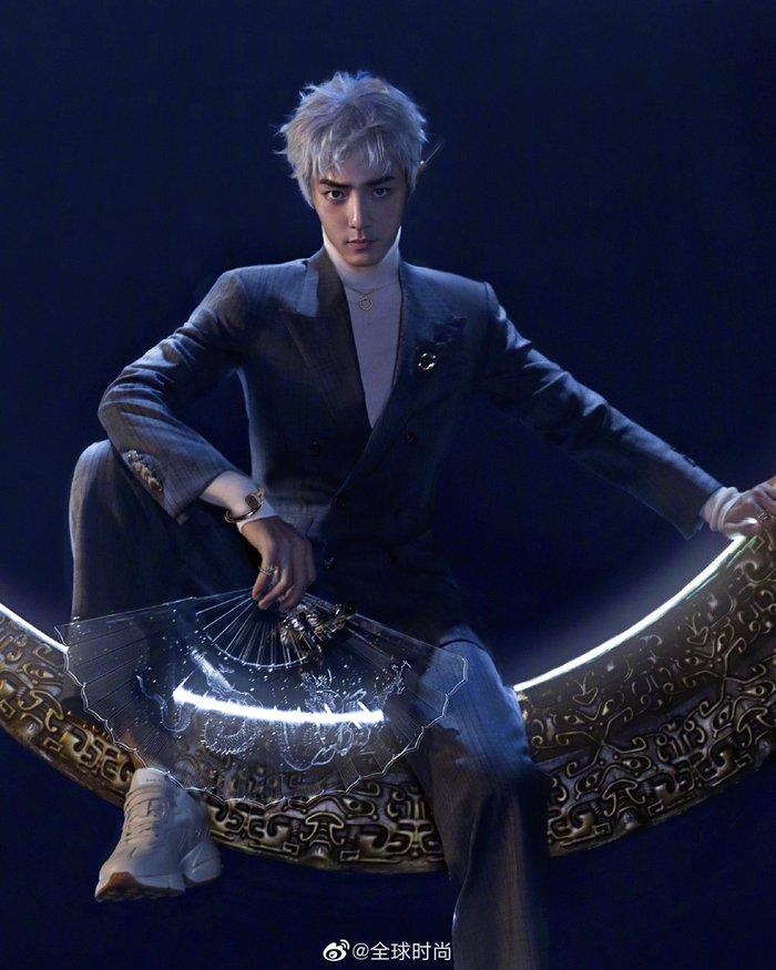 Lên trang bìa vừa điển trai lại lạnh lùng nhưng Tiêu Chiến lại hứng lời chê bai từ nhà văn cà khịa-9