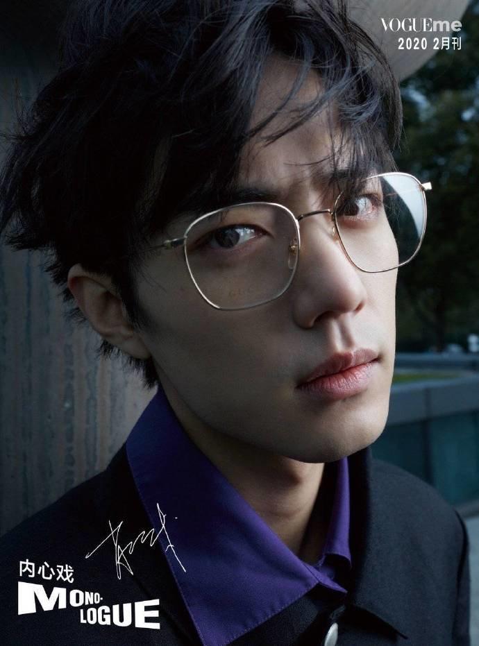 Lên trang bìa vừa điển trai lại lạnh lùng nhưng Tiêu Chiến lại hứng lời chê bai từ nhà văn cà khịa-10