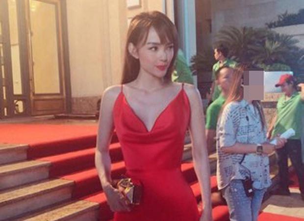 Minh Hằng, Nhã Phương gây lo lắng khi lộ thân hình gầy guộc-1