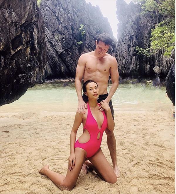 Không áo dài, Minh Tú - Sĩ Thanh - Hoàng Oanh rủ nhau đốt mắt fan với ảnh bikini-5