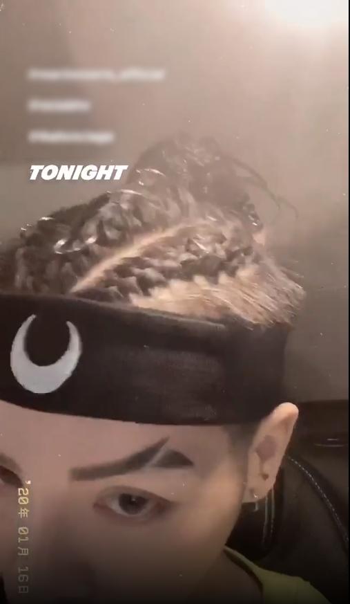 Sau phong cách học sinh cá biệt, Đức Phúc lại khiến fan cười bò vì kiểu tóc kiềng ba chân-3