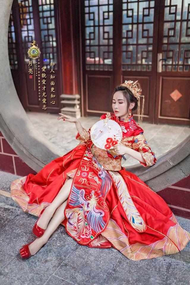 Vợ hai Minh Nhựa chơi lớn với bộ ảnh phong cách Trung Hoa đón Tết-3