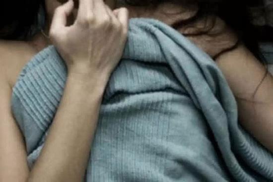 Thầy giáo thừa nhận quan hệ tình dục, quay clip nữ sinh lớp 12