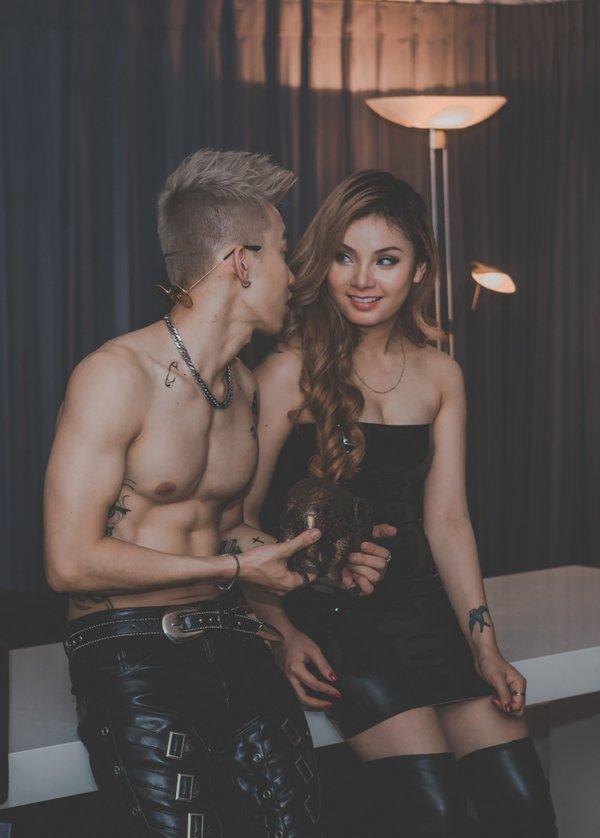 4 nam ca sĩ Vpop nghiện lột đồ khoe hàng không phản cảm lại còn được lòng công chúng-3