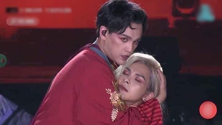 SAO MAKE OVER: Trấn Thành mặt bự phấn - Trung Quân & Denis Đặng gây ám ảnh với đôi mắt đỏ-1