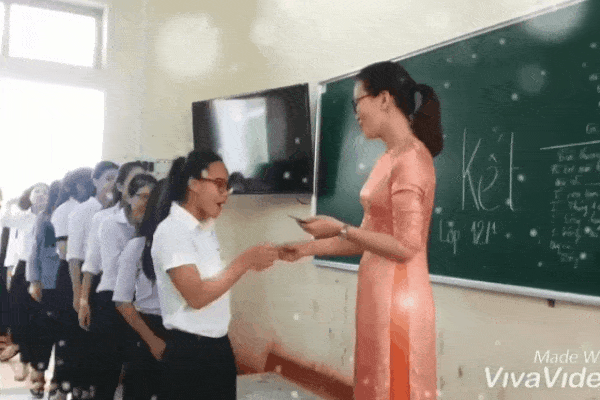 Góc ghen tị: Chưa Tết, cô giáo đã mừng tuổi cả lớp, mỗi học sinh nhận... nửa triệu-1