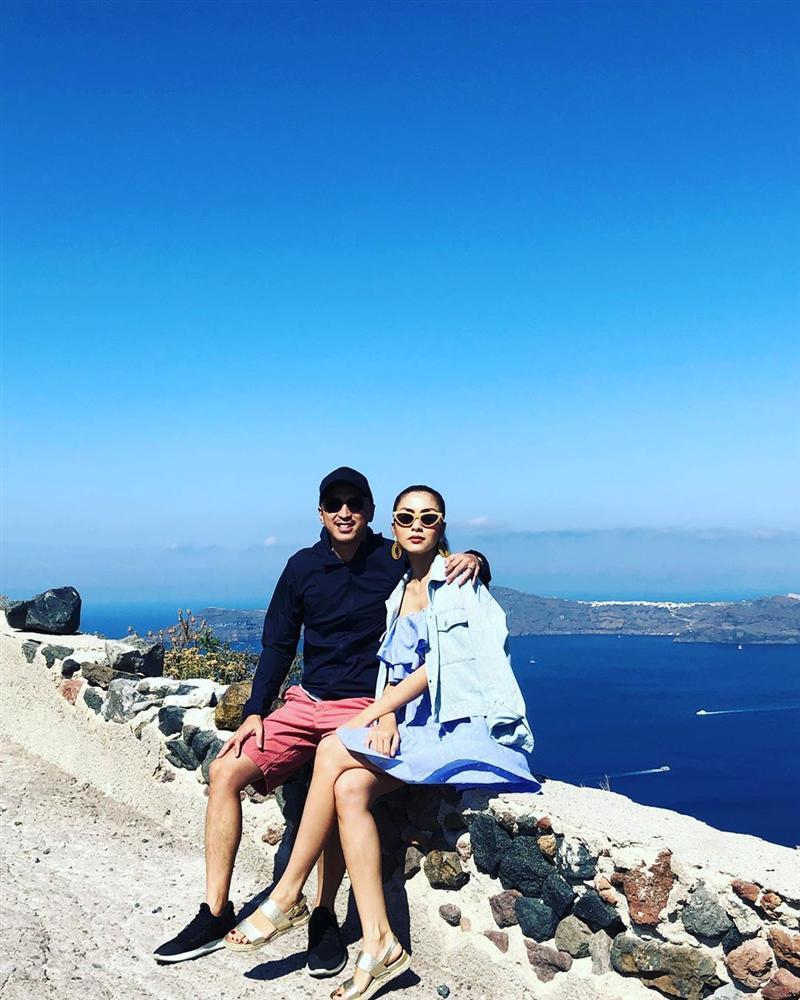 Tăng Thanh Hà chúc mừng sinh nhật ông xã nhưng nhan sắc của cô mới thu hút sự chú ý-7