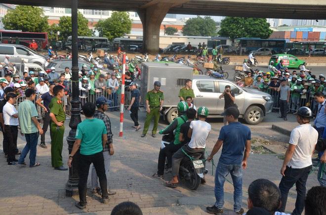 Hai kẻ sát hại tài xế Grabbike bị đề nghị truy tố đến khung tử hình-2