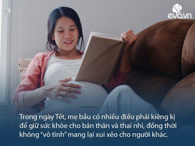 5 điều kiêng kị dịp Tết cho bà bầu ông bà thường nhắc, không phải điều nào cũng lỗi thời-1