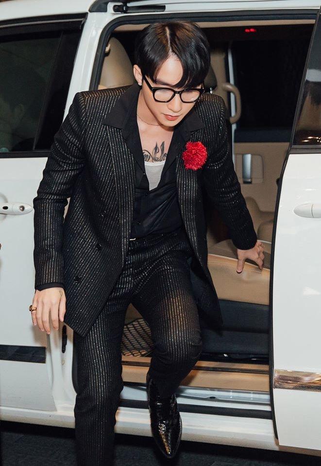 Món phụ kiện nhỏ nhưng có võ được Sơn Tùng M-TP xài từ năm này sang năm khác-8