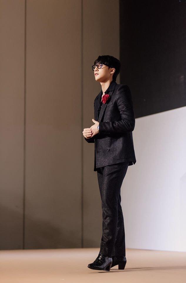 Món phụ kiện nhỏ nhưng có võ được Sơn Tùng M-TP xài từ năm này sang năm khác-10