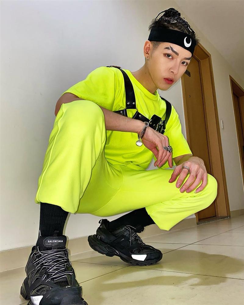 Mặc Đức Phúc chối đây đẩy, dân mạng vẫn quả quyết mặt giống Erik không chệch một phân-3