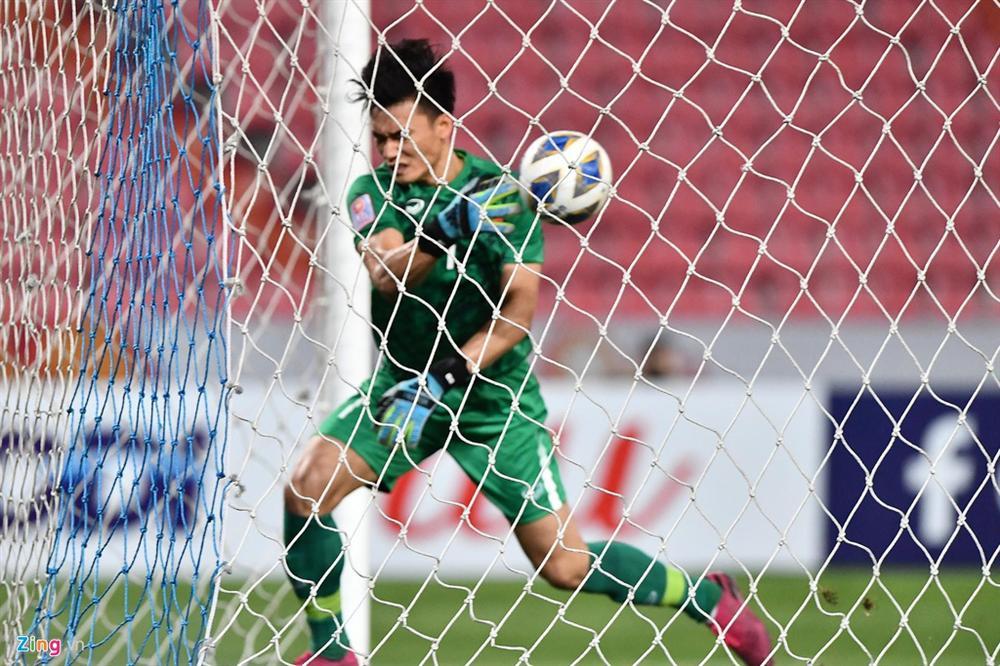 Quản lý cầu thủ ở nước ngoài không bao giờ có chuyện tranh cãi với CĐV-1