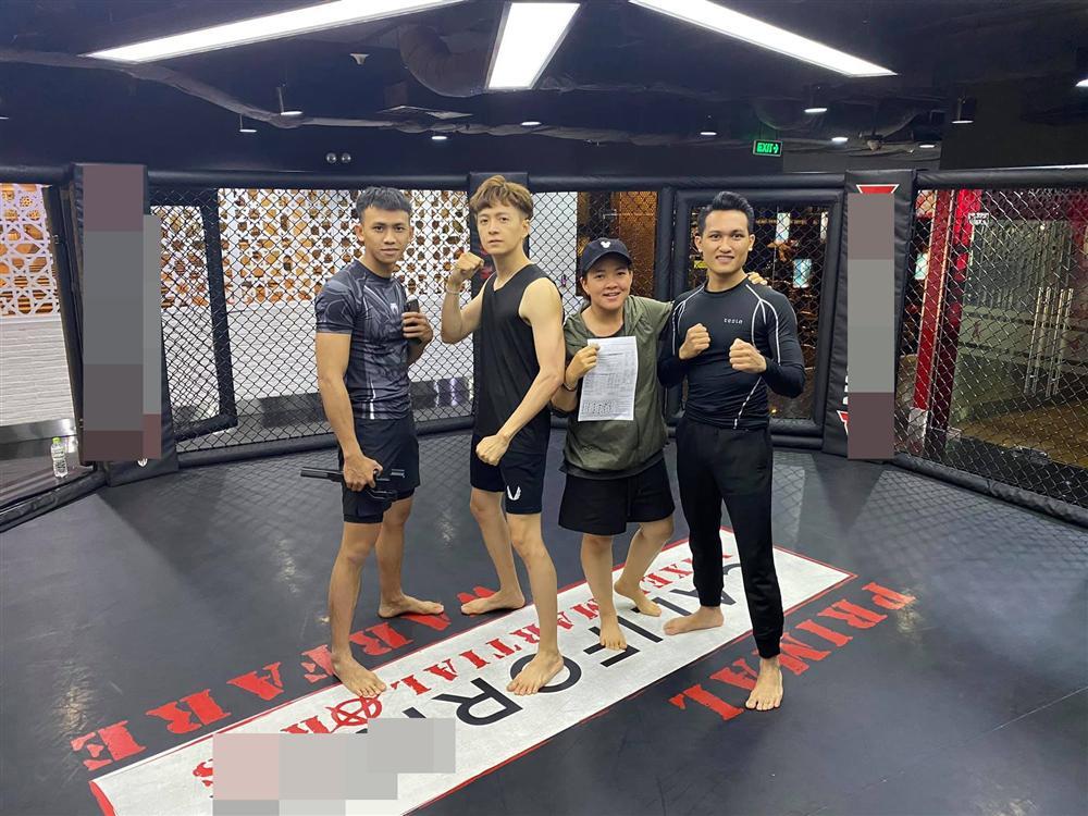 Tưởng Ngô Kiến Huy giảm cân sẽ đẹp long lanh, ai ngờ dân mạng thi nhau đòi trả lại Bắp béo-1