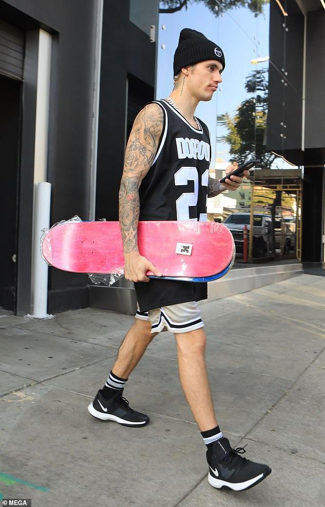 Justin Bieber bị yêu cầu rời phòng tập gym vì Taylor Swift-1