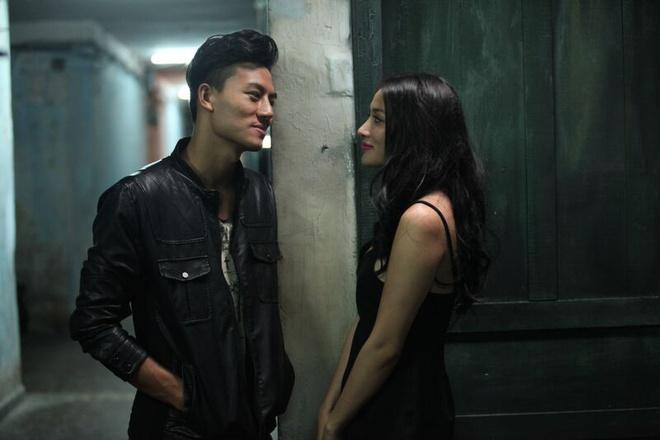 Tương tự trường hợp "Siêu trộm" là "Ám ảnh". Thuộc dòng phim kinh dị, tác phẩm xoay quanh vụ mất tích của nữ sinh Thư (Yaya Trương Nhi). Ba năm trôi qua, bí mật vẫn nằm trong bóng tối, bất chấp những nỗ lực từ phía công an hình sự và người cha cô gái (Minh Thuận). Đây cũng là tuýp nội dung không được ưa chuộng dịp Tết. Bên cạnh đó cách xây dựng nội dung và xử lý kỹ thuật trong phim cũng chưa thuyết phục được đông đảo người xem. Phim không thành công về mặt doanh thu.