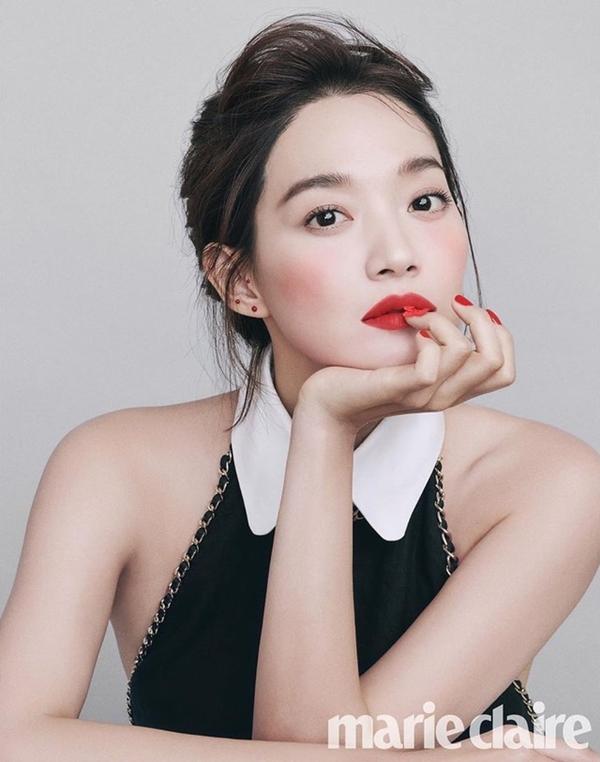 Shin Min Ah sinh năm 1984: Shin Min Ah tên thật là Yang Min Ah. Hình ảnh nàng cáo chín đuôi ngây thơ, trong sáng trong phim hài tình cảm 