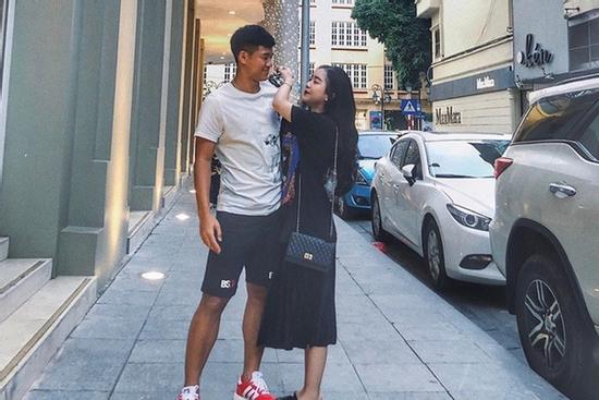 Hà Đức Chinh lần đầu khoe ảnh đôi mừng sinh nhật bạn gái