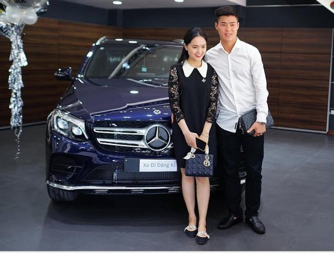 Lan truyền hình ảnh Đỗ Duy Mạnh va chạm xe ở cầu vượt Thái Hà, diễn biến sau đó mới hồi hộp-3