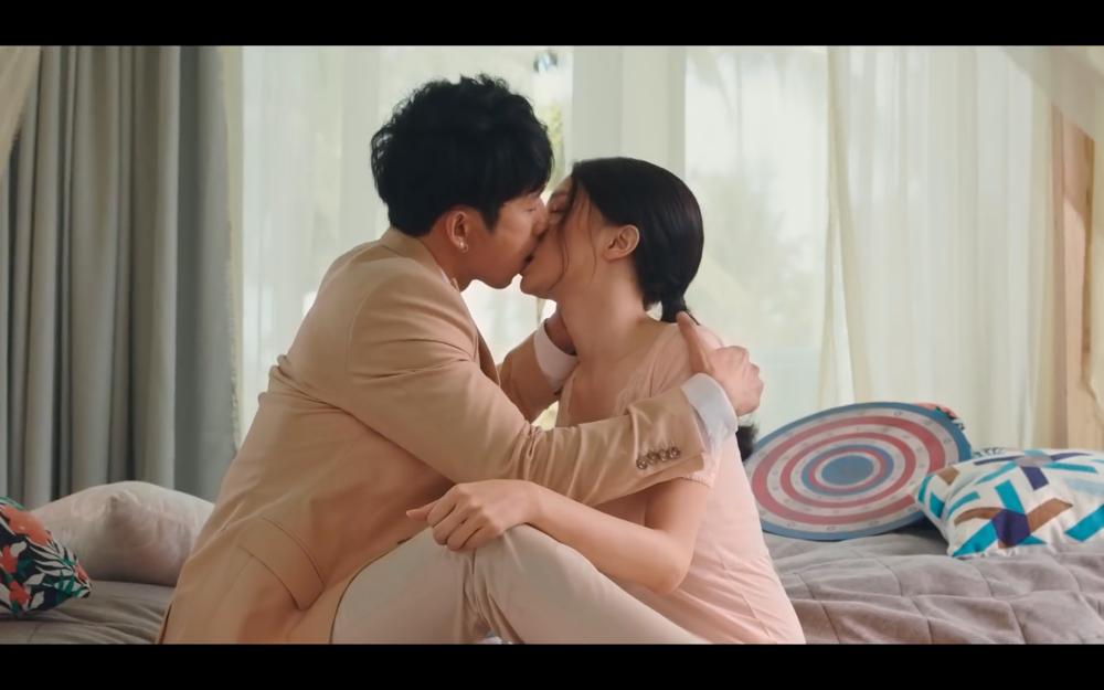 Hương Giang hóa thân thành đả nữ, đối đầu Hân tiểu tam trong cuộc thi nhan sắc-9