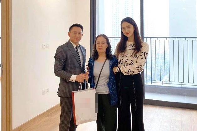 Chuyển giới ngược thành đàn ông, Hương Giang bị chê bai thậm tệ-11