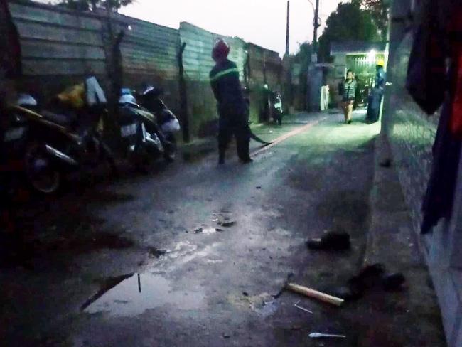 Vụ cháy nhà làm 5 người chết ở Sài Gòn: Nghi có kẻ đốt nhà dằn mặt vì nợ?-1