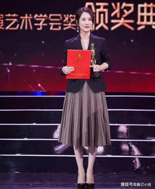 Huỳnh Hiểu Minh và nhiều nghệ sĩ đang chật vật kiếm sống thế nào?-4