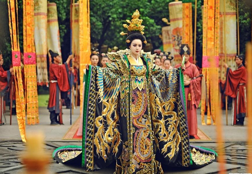 Vén màn bí mật đằng sau thành công rực rỡ của 5 bom tấn cổ trang đình đám-3