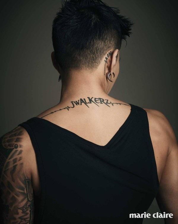 Jay Park vốn nổi tiếng “nghiện” xăm hình là một trong những nghệ sĩ có nhiều “tha thu” nhất trong giới idol Kpop. Anh chàng từng chia sẻ: “Những hình xăm mà tôi mang trên mình là hình ảnh đại diện cho những thứ quý giá và quan trọng nhất đối với tôi