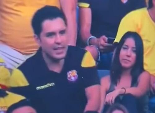 Cặp đôi tái mặt khi cảnh ân ái lúc ngoại tình bị phát trực tiếp trên sóng truyền hình-3