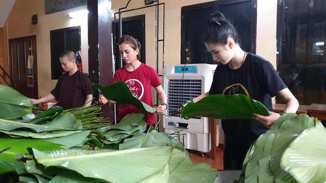 Dân mạng thi nhau khoe ảnh gói bánh chưng đón Tết-6