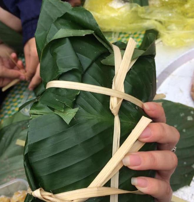 Dân mạng thi nhau khoe ảnh gói bánh chưng đón Tết-7